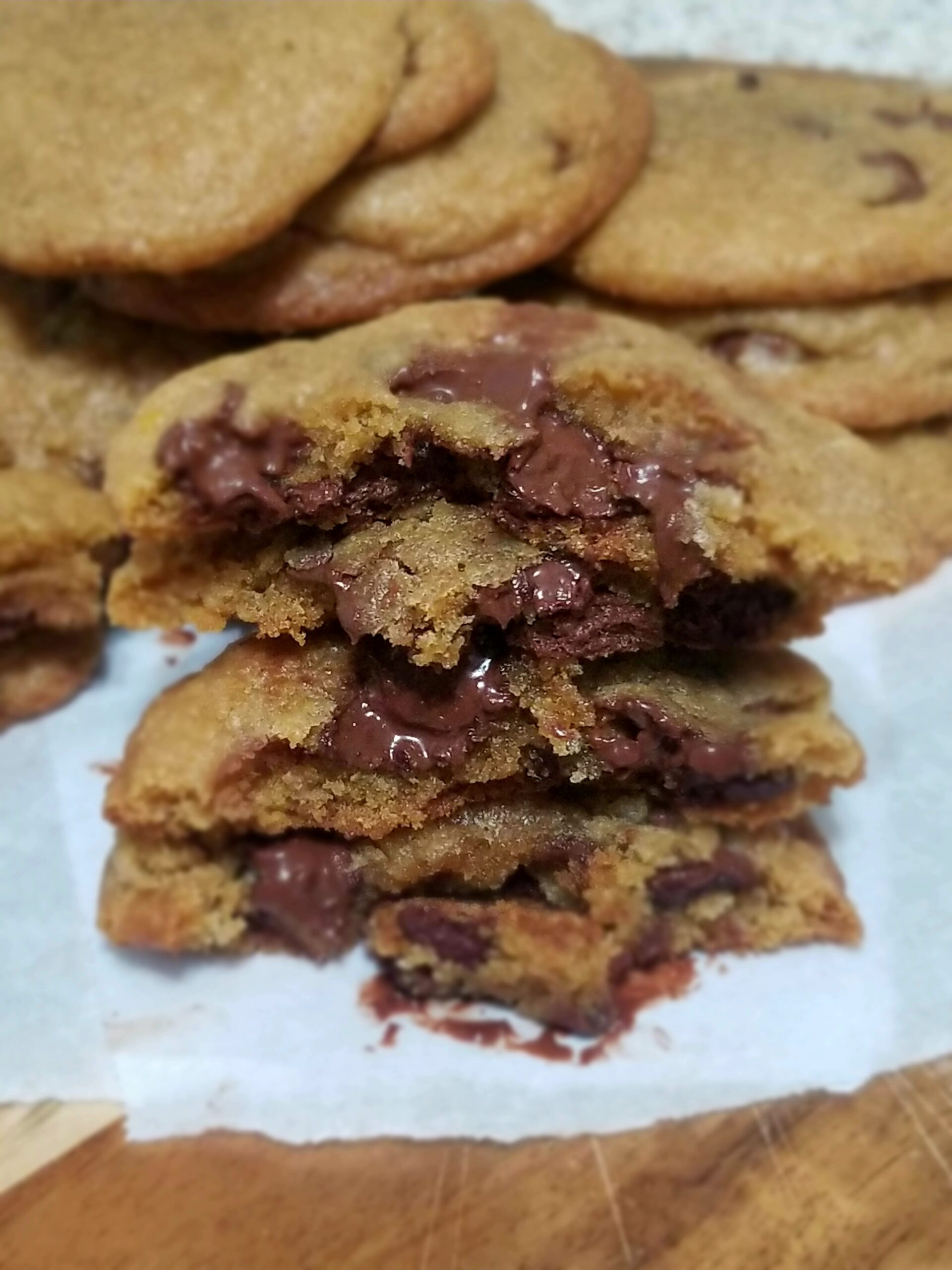 these soft and chewy chocolate chip cookies are to die for!